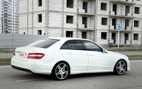 Mercedes-Benz E-Класс, 2011 год, 1 500 000 рублей, 9 фотография