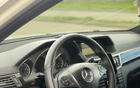 Mercedes-Benz E-Класс, 2011 год, 1 500 000 рублей, 12 фотография