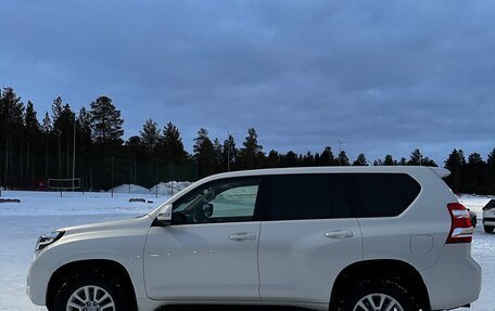 Toyota Land Cruiser Prado 150 рестайлинг 2, 2015 год, 3 600 000 рублей, 7 фотография