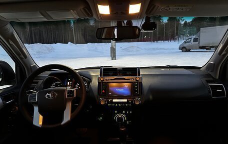 Toyota Land Cruiser Prado 150 рестайлинг 2, 2015 год, 3 600 000 рублей, 8 фотография