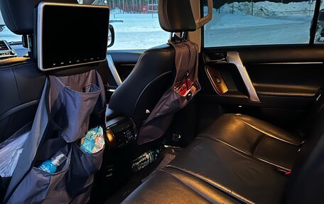 Toyota Land Cruiser Prado 150 рестайлинг 2, 2015 год, 3 600 000 рублей, 11 фотография