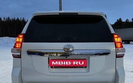 Toyota Land Cruiser Prado 150 рестайлинг 2, 2015 год, 3 600 000 рублей, 5 фотография