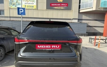 Lexus RX IV рестайлинг, 2023 год, 9 980 000 рублей, 5 фотография