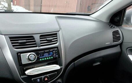 Hyundai Solaris II рестайлинг, 2014 год, 625 000 рублей, 4 фотография