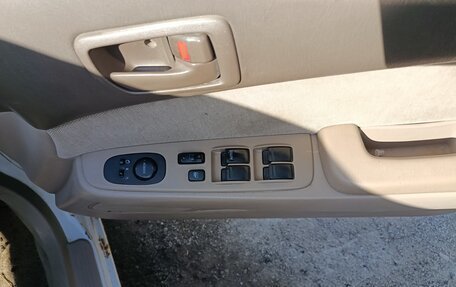 Toyota Vista, 1998 год, 240 000 рублей, 8 фотография