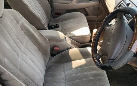 Toyota Vista, 1998 год, 240 000 рублей, 10 фотография