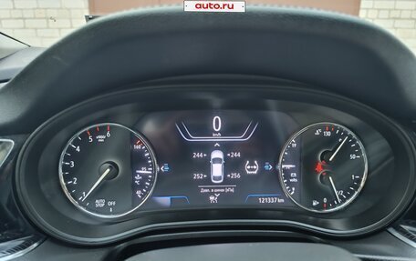 Opel Insignia II рестайлинг, 2019 год, 1 790 000 рублей, 23 фотография