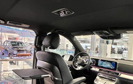 Mercedes-Benz V-Класс, 2025 год, 14 300 000 рублей, 21 фотография