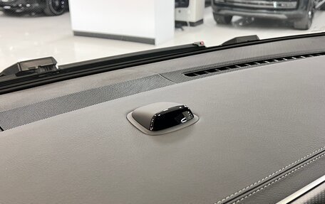 Mercedes-Benz V-Класс, 2025 год, 14 300 000 рублей, 38 фотография