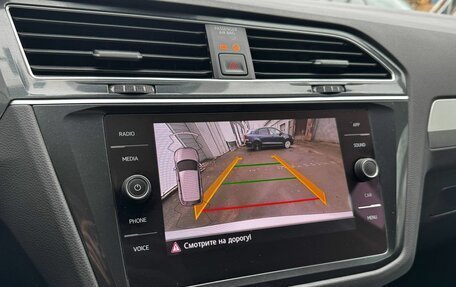 Volkswagen Tiguan II, 2019 год, 2 500 000 рублей, 12 фотография