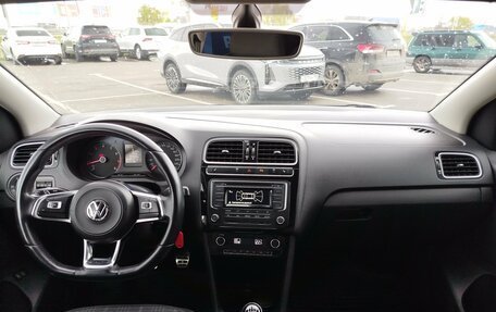 Volkswagen Polo VI (EU Market), 2017 год, 1 090 000 рублей, 13 фотография