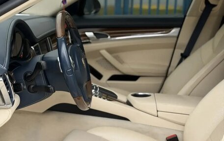 Porsche Panamera II рестайлинг, 2011 год, 2 550 000 рублей, 15 фотография