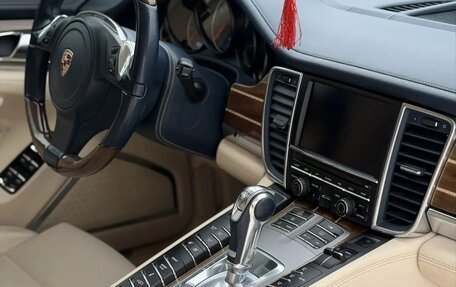 Porsche Panamera II рестайлинг, 2011 год, 2 550 000 рублей, 18 фотография