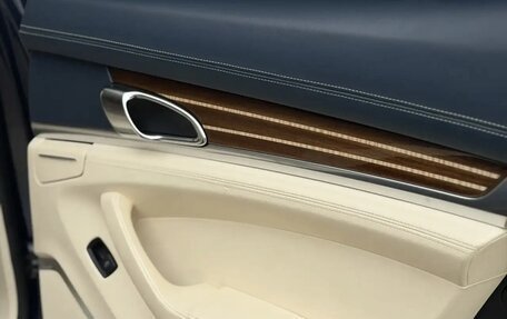 Porsche Panamera II рестайлинг, 2011 год, 2 550 000 рублей, 22 фотография