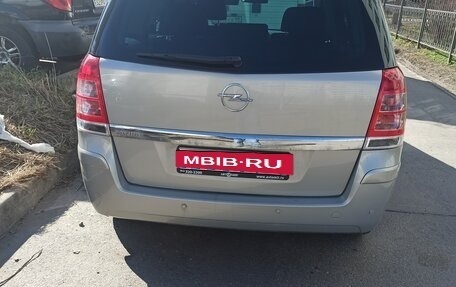 Opel Zafira B, 2011 год, 590 000 рублей, 4 фотография