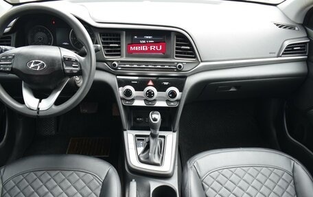 Hyundai Elantra VI рестайлинг, 2018 год, 1 520 000 рублей, 10 фотография