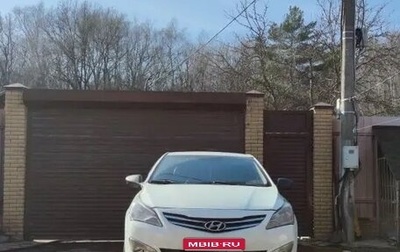 Hyundai Solaris II рестайлинг, 2015 год, 415 000 рублей, 1 фотография