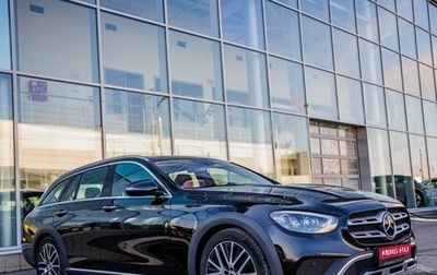 Mercedes-Benz E-Класс, 2021 год, 4 998 000 рублей, 1 фотография