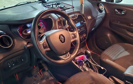 Renault Kaptur I рестайлинг, 2019 год, 1 050 000 рублей, 3 фотография