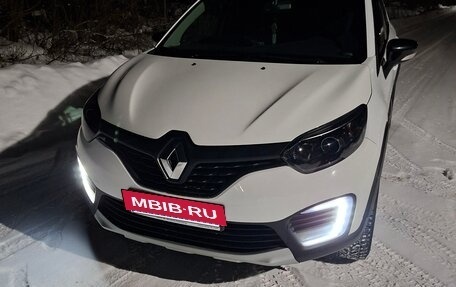 Renault Kaptur I рестайлинг, 2019 год, 1 050 000 рублей, 2 фотография