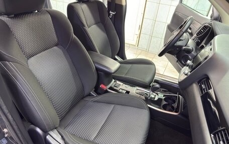 Mitsubishi Outlander III рестайлинг 3, 2022 год, 2 915 000 рублей, 24 фотография