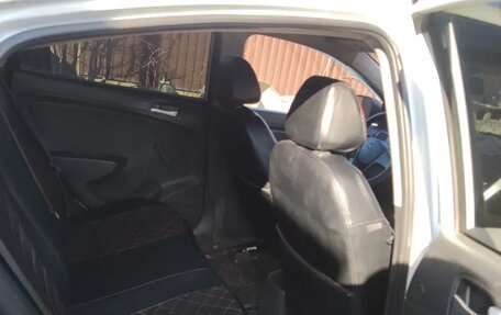 Hyundai Solaris II рестайлинг, 2015 год, 415 000 рублей, 7 фотография