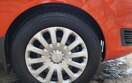 Ford Fiesta, 2015 год, 909 000 рублей, 9 фотография