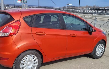 Ford Fiesta, 2015 год, 909 000 рублей, 2 фотография