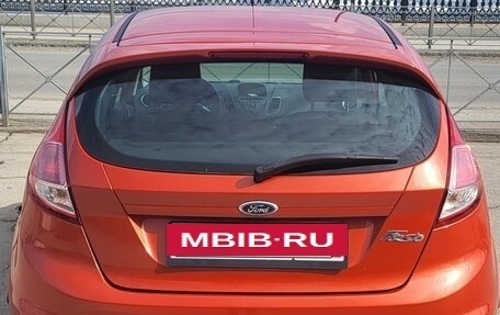 Ford Fiesta, 2015 год, 909 000 рублей, 3 фотография