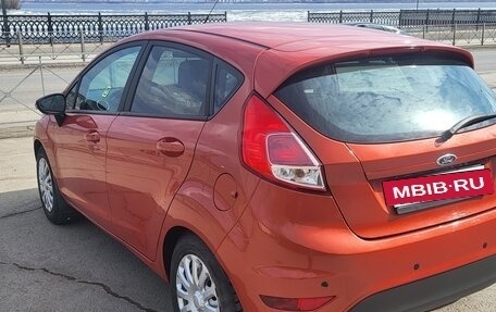 Ford Fiesta, 2015 год, 909 000 рублей, 4 фотография