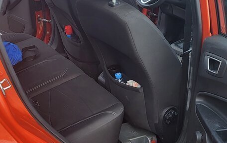 Ford Fiesta, 2015 год, 909 000 рублей, 16 фотография