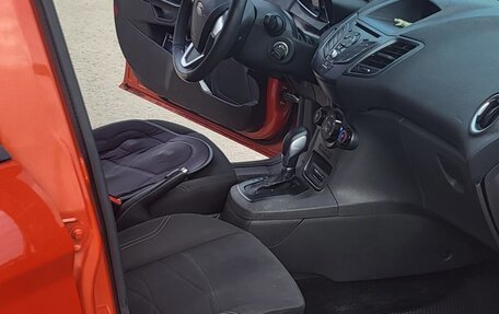 Ford Fiesta, 2015 год, 909 000 рублей, 15 фотография