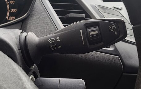 Ford Fiesta, 2015 год, 909 000 рублей, 27 фотография