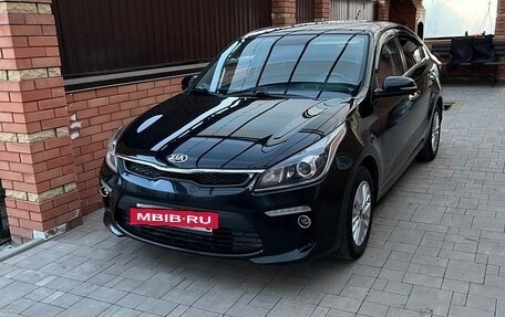 KIA Rio IV, 2017 год, 1 300 000 рублей, 3 фотография