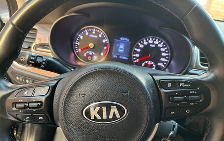 KIA Rio IV, 2017 год, 1 300 000 рублей, 10 фотография