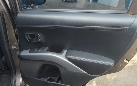 Mitsubishi Outlander III рестайлинг 3, 2011 год, 1 230 000 рублей, 9 фотография