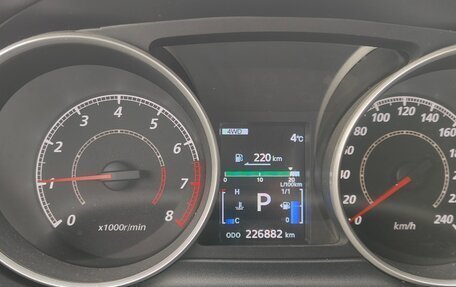 Mitsubishi Outlander III рестайлинг 3, 2011 год, 1 230 000 рублей, 17 фотография