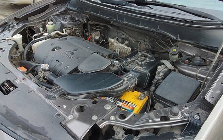 Mitsubishi Outlander III рестайлинг 3, 2011 год, 1 230 000 рублей, 15 фотография