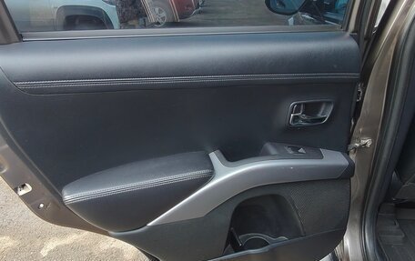 Mitsubishi Outlander III рестайлинг 3, 2011 год, 1 230 000 рублей, 11 фотография