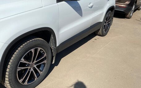 Volkswagen Tiguan I, 2015 год, 1 830 000 рублей, 25 фотография