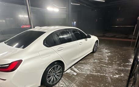 BMW 3 серия, 2021 год, 4 200 000 рублей, 3 фотография