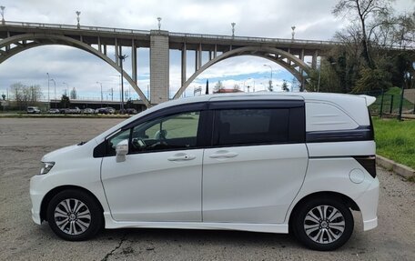 Honda Freed I, 2012 год, 1 250 000 рублей, 11 фотография