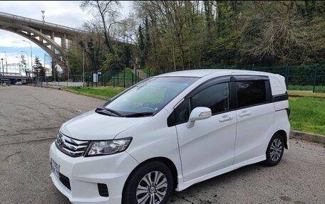 Honda Freed I, 2012 год, 1 250 000 рублей, 12 фотография