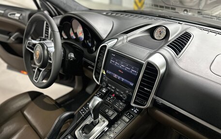 Porsche Cayenne III, 2017 год, 4 200 000 рублей, 38 фотография