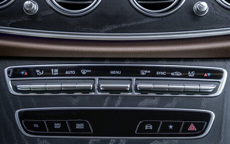 Mercedes-Benz E-Класс, 2021 год, 4 998 000 рублей, 28 фотография