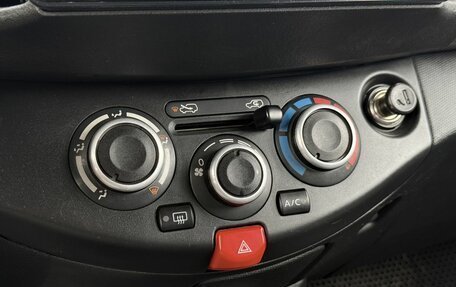 Nissan Micra III, 2004 год, 520 000 рублей, 19 фотография