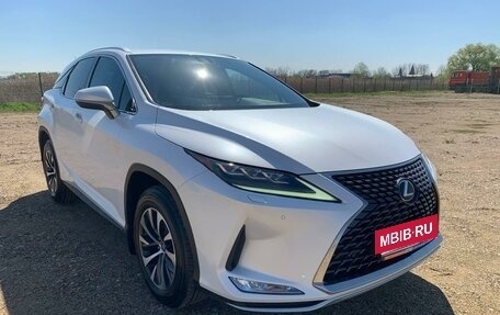 Lexus RX IV рестайлинг, 2020 год, 4 450 000 рублей, 2 фотография