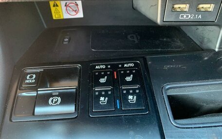 Lexus RX IV рестайлинг, 2020 год, 4 450 000 рублей, 17 фотография