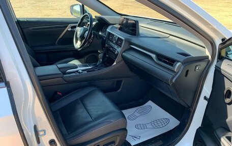 Lexus RX IV рестайлинг, 2020 год, 4 450 000 рублей, 13 фотография