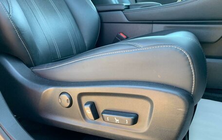 Lexus RX IV рестайлинг, 2020 год, 4 450 000 рублей, 20 фотография